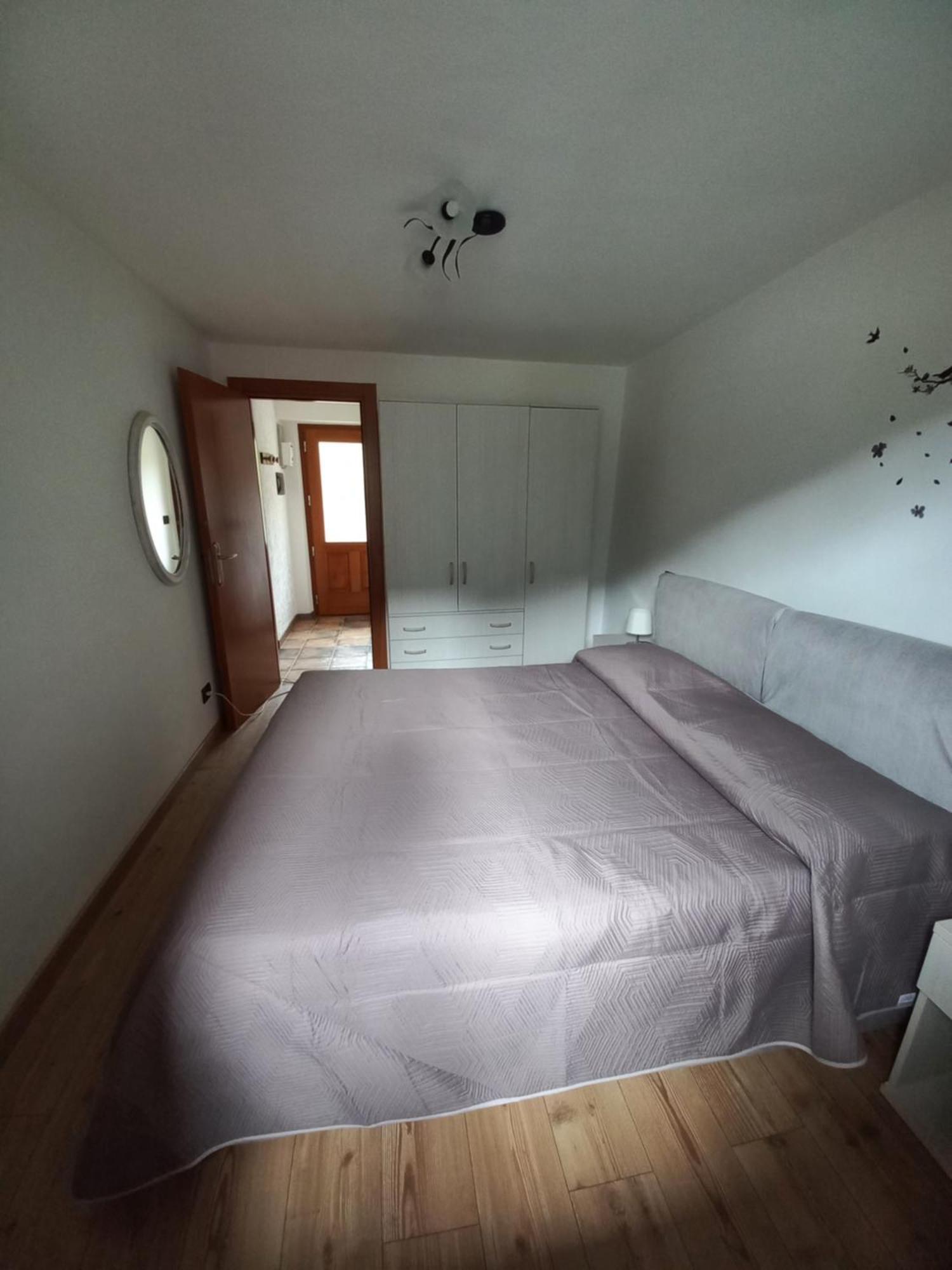 Da Lauretta Apartment Challand-Saint-Anselme Екстериор снимка